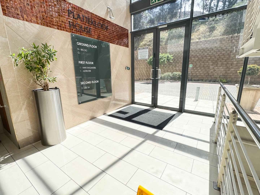 To Let Commercial Property for Rent in Plattekloof Western Cape